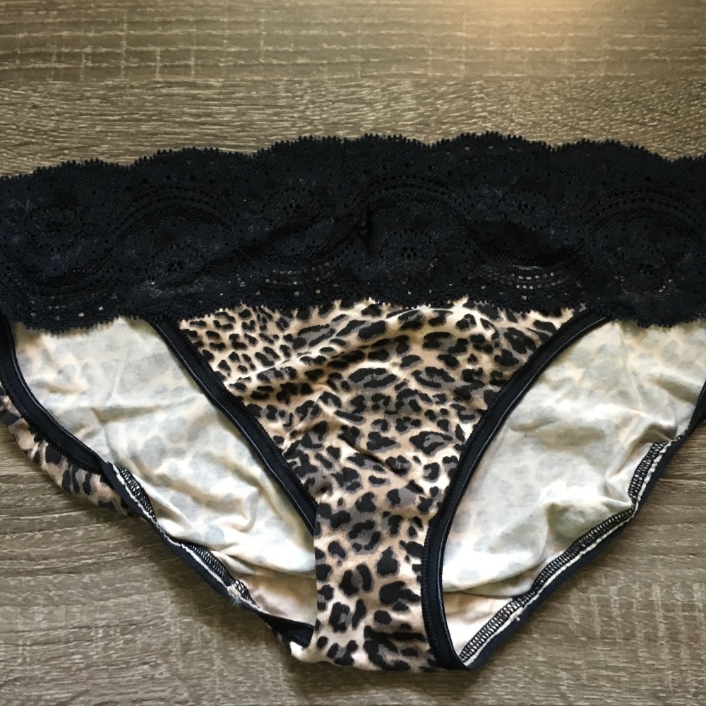 Soma Supersoft Lace Bikini - NWT